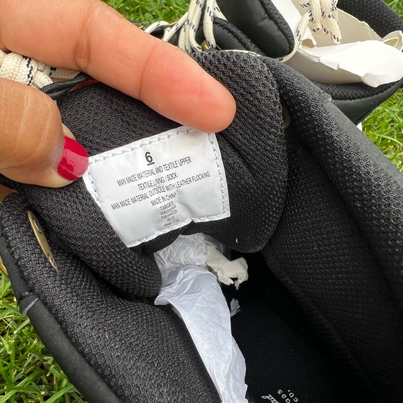 Universal Thread Women's Black Norah Winter Hiker Boots Size 6 - Picture 4 of 6